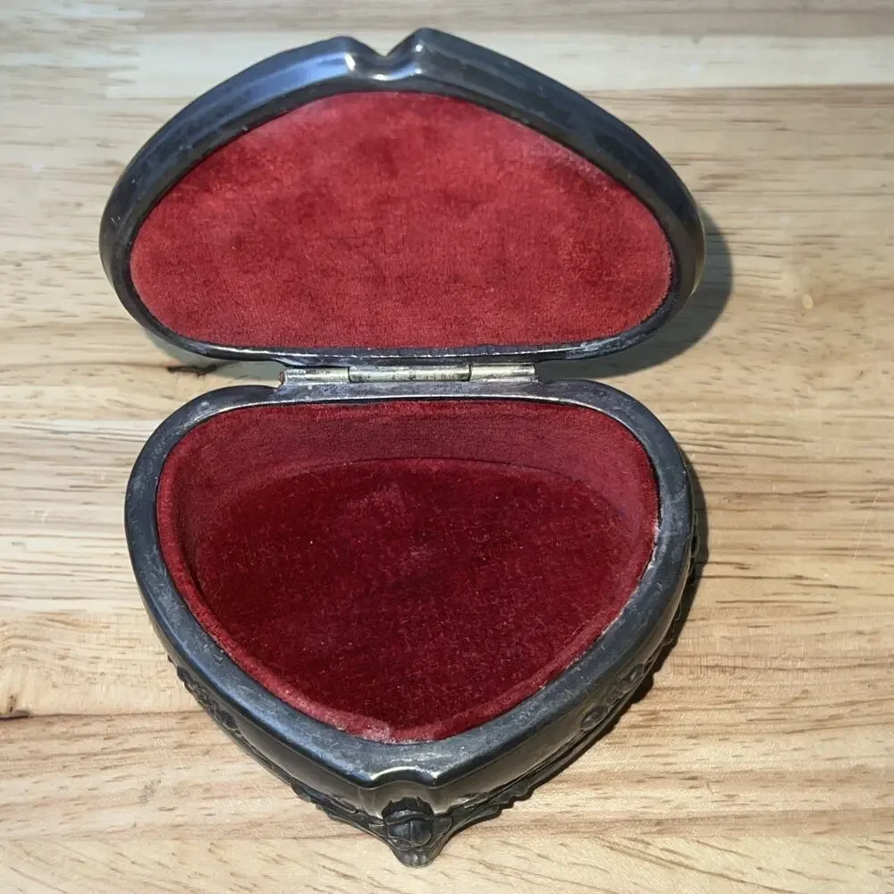 Antique Jennings Bro Art Nouveau Double Heart Metal Jewelry Trinket Box Lined